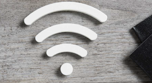 Rekaman Podcast Jarak Jauh Jadi Gak Berasa Jeda Sejak Pindah ke WiFi Ini